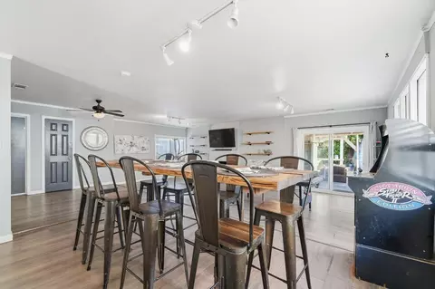Dining - 1225 Chehalem Dr, Modesto, CA 95350 photo 1 of 2