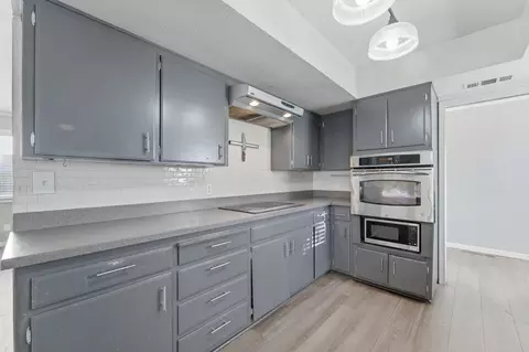 Kitchen - 1225 Chehalem Dr, Modesto, CA 95350 photo 2 of 4