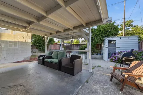 Exterior - 1225 Chehalem Dr, Modesto, CA 95350 photo 5 of 11