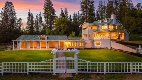 22930 Meadow View Rd, River Pines, CA 95675