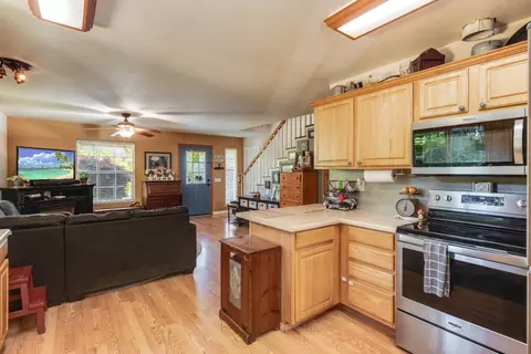 Kitchen - 1150 Itow Ct, Penryn, CA 95663 photo 7 of 8