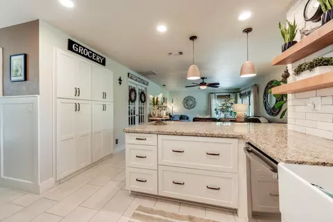 Kitchen - 1150 Itow Ct, Penryn, CA 95663 photo 4 of 8