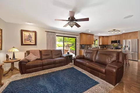 Living - 10805 Cramer Rd, Auburn, CA 95602 photo 7 of 9