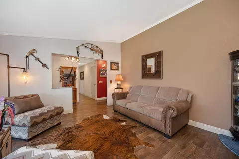 Living - 10805 Cramer Rd, Auburn, CA 95602 photo 4 of 9