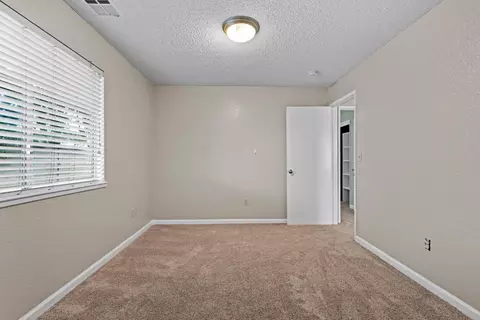 Bedroom - 480 Cherry Ln #C, Manteca, CA 95337 photo 4 of 4