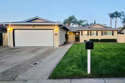 1020 Newkirk Way, Modesto, CA 95355