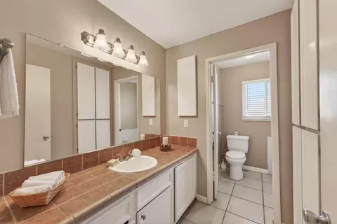 Bath - 1020 Newkirk Way, Modesto, CA 95355 photo 1 of 2