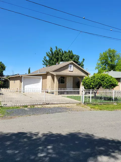 9612 Q St, Live Oak, CA 95953
