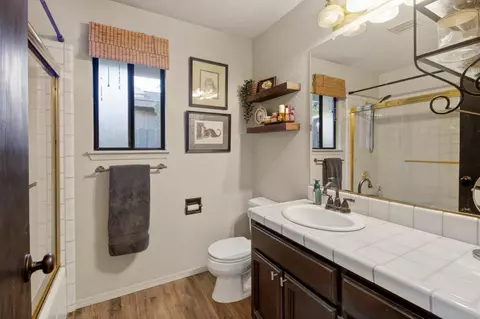 Bath - 6042 Landis Ave, Carmichael, CA 95608 photo 1 of 5