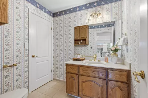 Bath - 3729 Springcreek Dr, Modesto, CA 95355 photo 1 of 9