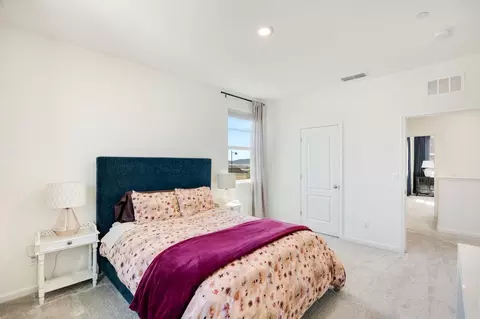 Bedroom - 3188 Sunny Gate Ln, Folsom, CA 95630 photo 4 of 7
