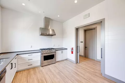 Kitchen - 3188 Sunny Gate Ln, Folsom, CA 95630 photo 5 of 7