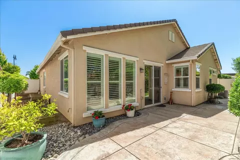 Exterior - 2653 Steeple Run Ln, Manteca, CA 95336 photo 7 of 16