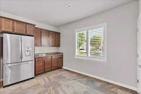 Entry Way - 2653 Steeple Run Ln, Manteca, CA 95336 photo 5 of 8