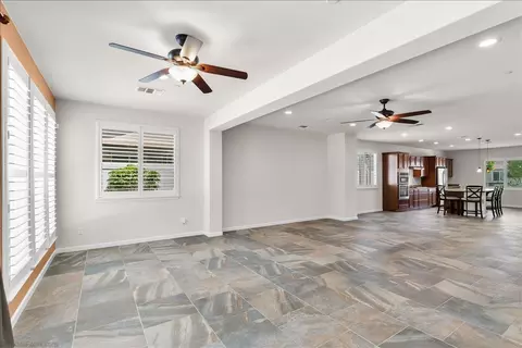 Living - 2653 Steeple Run Ln, Manteca, CA 95336 photo 6 of 7