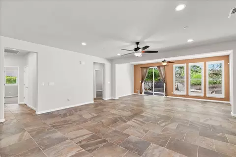 Living - 2653 Steeple Run Ln, Manteca, CA 95336 photo 2 of 7
