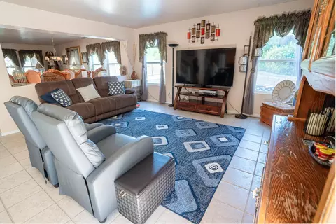 Living - 4237 Narraganset Way, Mather, CA 95655 photo 3 of 5
