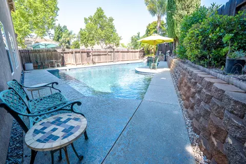 Exterior - 4237 Narraganset Way, Mather, CA 95655 photo 8 of 10