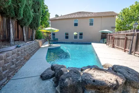 Exterior - 4237 Narraganset Way, Mather, CA 95655 photo 9 of 10
