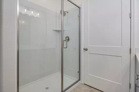 Bath - 4077 Porton Ln, Carmichael, CA 95608 photo 3 of 3