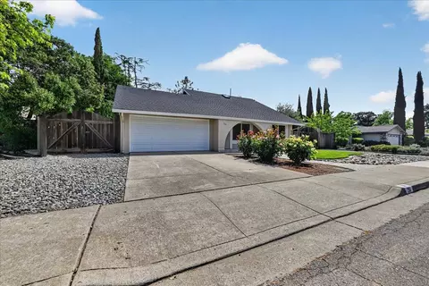Exterior - 261 Yosemite Dr, Livermore, CA 94551 photo 5 of 16