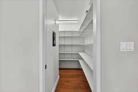 Entry Way - 261 Yosemite Dr, Livermore, CA 94551 photo 1 of 2