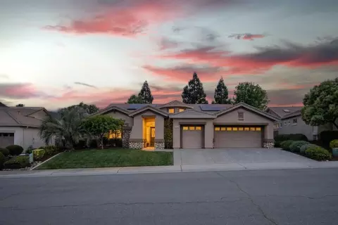 748 Castleberry Ln, Lincoln, CA 95648