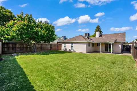 Exterior - 320 Scout Way, Modesto, CA 95351 photo 3 of 5