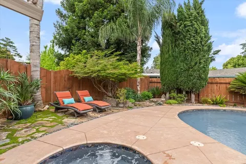 Exterior - 1121 Pyrite Way, Modesto, CA 95355 photo 9 of 21