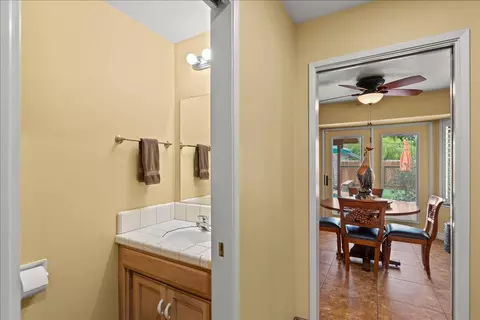 Entry Way - 1121 Pyrite Way, Modesto, CA 95355 photo 4 of 5