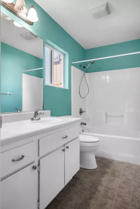 Bath - 2329 Davis Ct, Placerville, CA 95667 photo 3 of 3