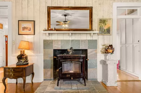 Entry Way - 3217 Pleasant Valley Rd, Placerville, CA 95667 photo 1 of 4