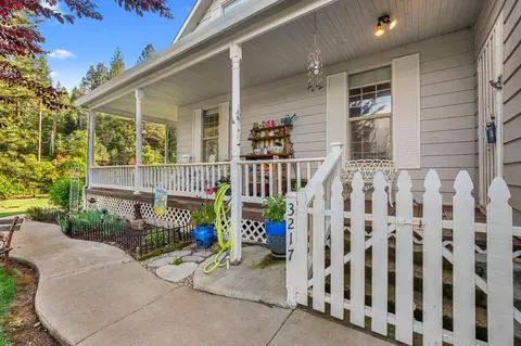 Exterior - 3217 Pleasant Valley Rd, Placerville, CA 95667 photo 2 of 30