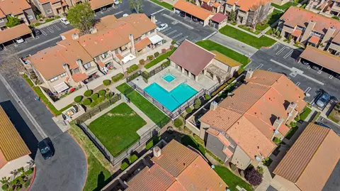View/Area - 4009 Dale Rd #E, Modesto, CA 95356 photo 2 of 3