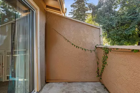 Exterior - 4009 Dale Rd #E, Modesto, CA 95356 photo 2 of 5