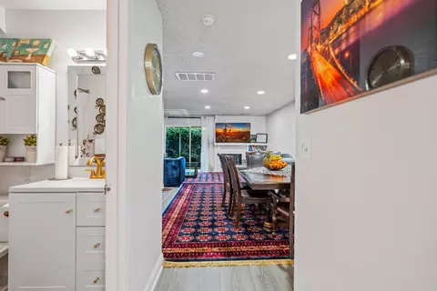 Entry Way - 4009 Dale Rd #E, Modesto, CA 95356 photo 1 of 3