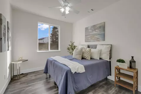 Bedroom - 1543 Garold Ln, Manteca, CA 95337 photo 2 of 5