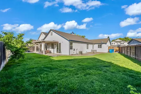 Exterior - 1543 Garold Ln, Manteca, CA 95337 photo 3 of 5