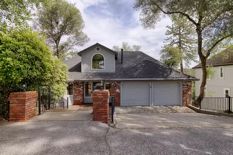 11448 Madrone Ct, Auburn, CA 95602