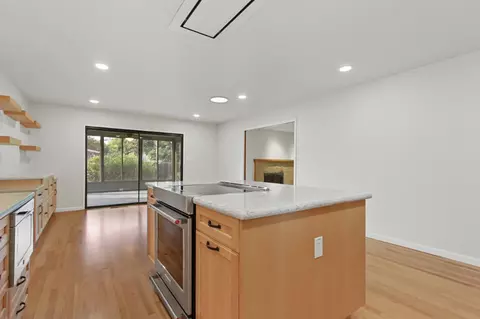 Kitchen - 1225 Cedar Pl, Davis, CA 95616 photo 7 of 8