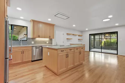 Kitchen - 1225 Cedar Pl, Davis, CA 95616 photo 8 of 8