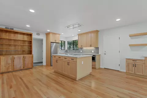 Kitchen - 1225 Cedar Pl, Davis, CA 95616 photo 2 of 8