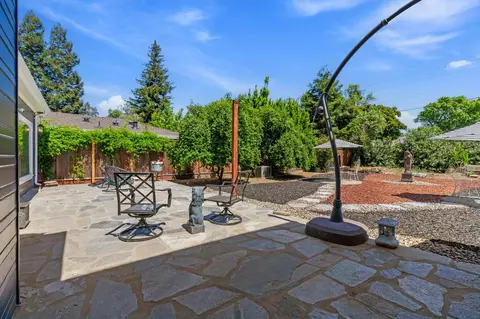 Exterior - 604 Magnolia Ave, Modesto, CA 95354 photo 1 of 2