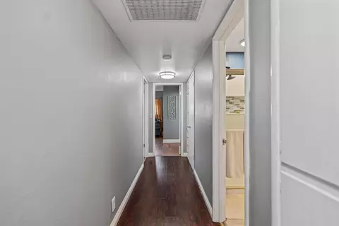 Entry Way - 1409 Payne Ave, Modesto, CA 95351 photo 2 of 4