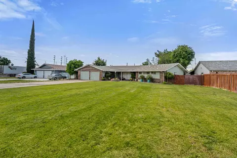 Exterior - 1409 Payne Ave, Modesto, CA 95351 photo 3 of 12
