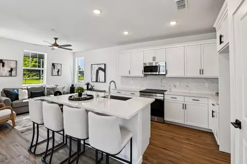 6435 Jacinto Ave, Sacramento, CA 95823