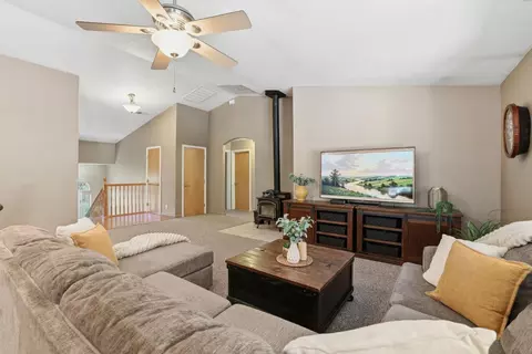 Living - 1110 Madrone Ln, Placerville, CA 95667 photo 4 of 4
