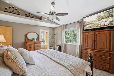 Bedroom - 1110 Madrone Ln, Placerville, CA 95667 photo 5 of 9