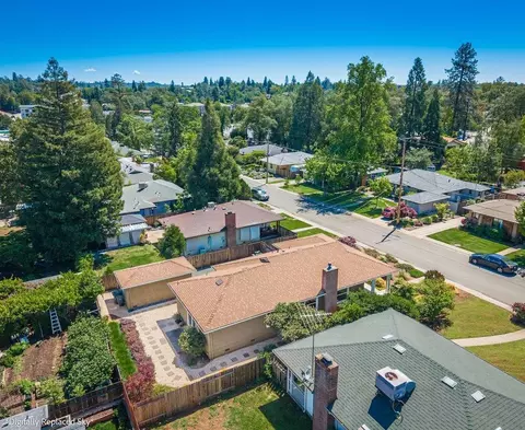 View/Area - 221 Sutter St, Auburn, CA 95603 photo 5 of 15