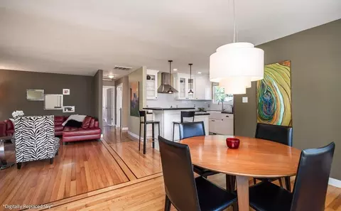 Dining - 221 Sutter St, Auburn, CA 95603 photo 4 of 4